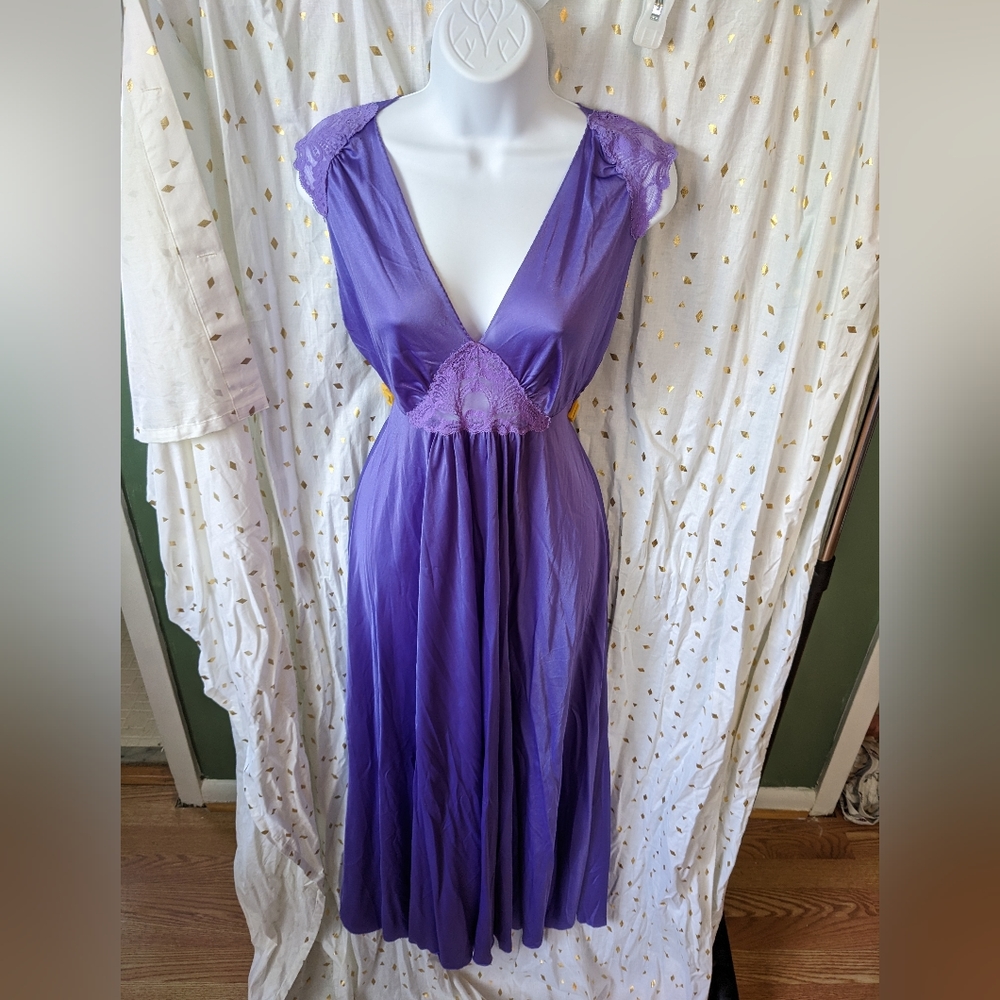 Vintage Purple Lingerie/Night Gown